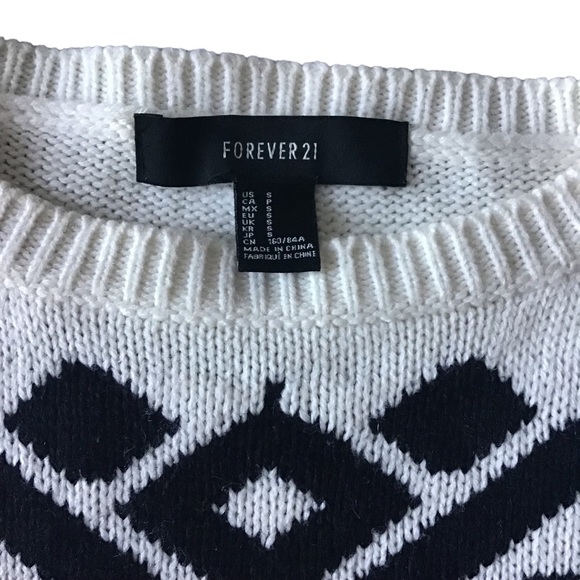 FOREVER 21 Sweater Crop Long Sleeves White/Black Size S - Picture 2 of 8